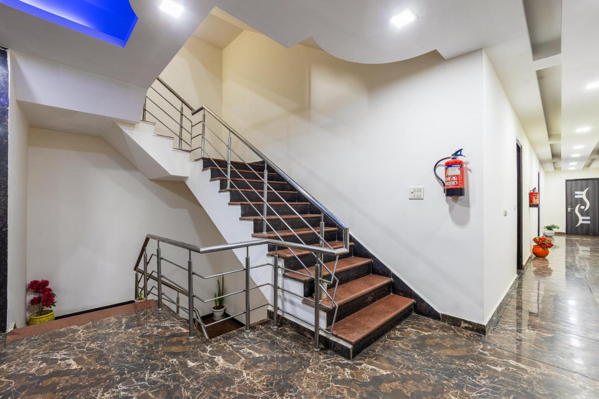 Kabul Hotel By Nexhub Palace - Medanta Gurgaon Zewnętrze zdjęcie