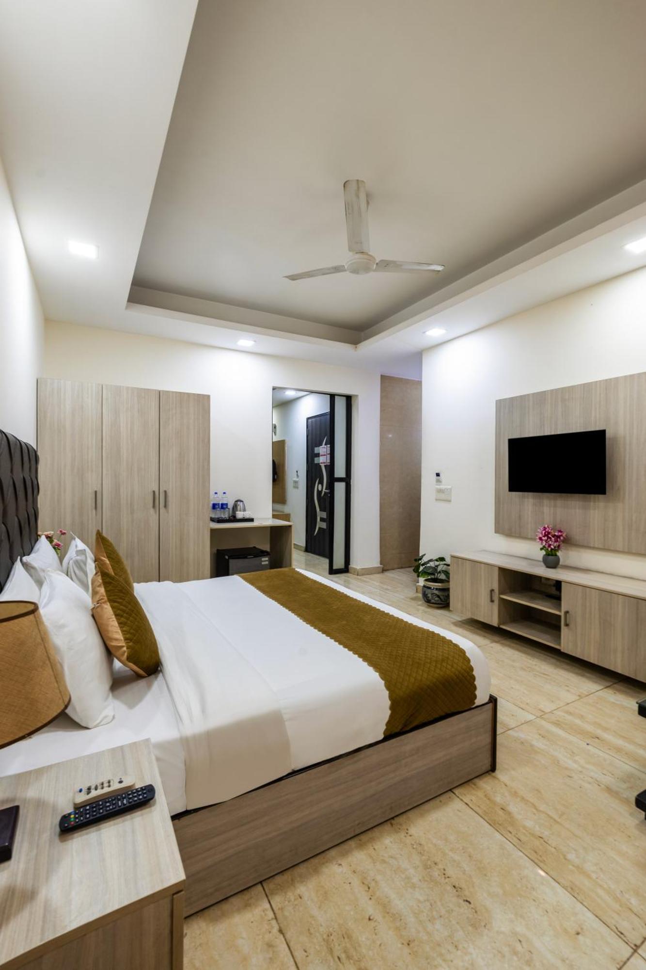 Kabul Hotel By Nexhub Palace - Medanta Gurgaon Zewnętrze zdjęcie
